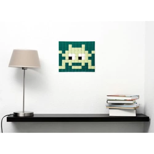 Fenel & Arno Stickers Muraux Mosaïque Invaders En Verre Vert 4 Fenel & Arno Stickers Muraux Mosaïque Invaders En Verre Vert – Image 2