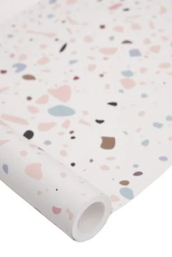 RNT By Really Nice Things Papiers Peints Papier Peint Sur Fond Blanc Avec Imprimés Multicouleur. 11 RNT By Really Nice Things Papiers Peints Papier Peint Sur Fond Blanc Avec Imprimés Multicouleur. -Pêle-mêle photos Soldes papier peint sur fond blanc avec imprimes multicouleur 3